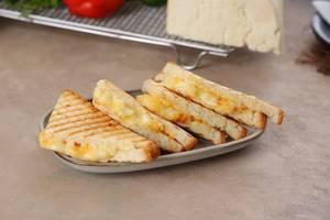 Cheese Brust Sandwich Grilled