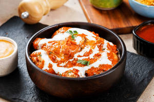 Butter Chicken Momos [8 Pieces]