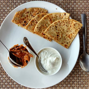 Gobhi Paratha [2pieces]
