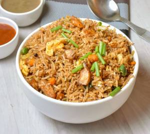 Chicken Schezwan fried rice