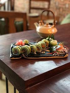 Yasai Dragon Maki [8 Pieces]
