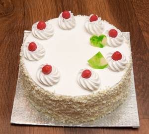 White Forest Pastry Cake