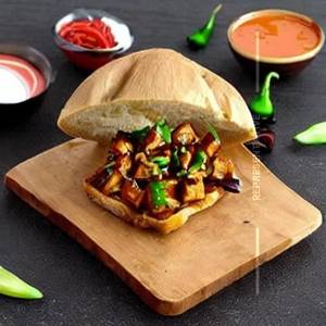 Marine Chilli Paneer Mushroom Sandwich
