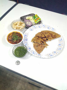 Panner Paratha Combo