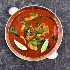 Singpho Chicken Curry