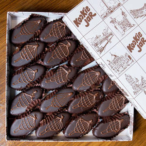 20 Chocolate Boat  Large Travel Box