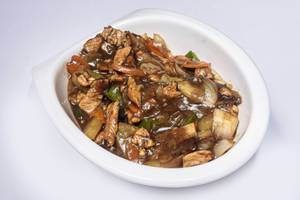 Minced Chicken With Cashewnut & Veg