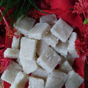 Coconut Burfi - Sugar (8 Pcs)