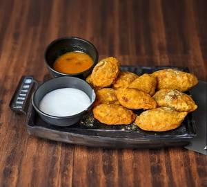 Veg Fried Momos [10 Pieces]