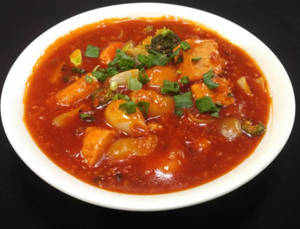 Tofu, Baby Corn, Broccoli, Water Chestnut In Hot Garlic Sauce