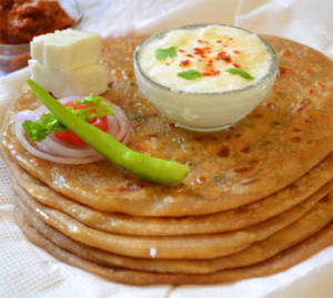 Tawa Paneer Pyaaj Paratha