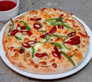 Medium Chilli Spicy Paneer Pizza