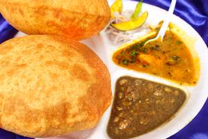 Bedmi Poori with Choice of Serve