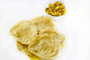 Puri Sabji Combo (6 Pcs)
