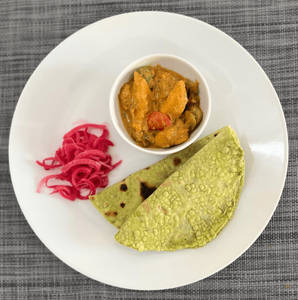 Kadai Chicken With Spinach Basil Chapati And Onion Salad
