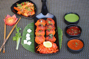 Paneer Tandoori Momos