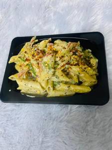 White Sauce Pasta
