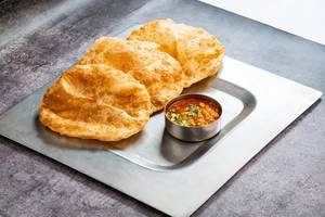 Poori With Vadacurry (3pcs)