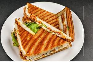 Chicken Masala Cheese Sandwich