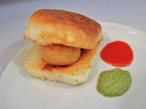 Butter Vada Pav