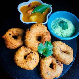 Dal Vada ( 2 Pcs With Aloo & Matar ) + 1 Rasgulla