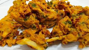 Mix Pakoda - Serve 1-2 Person