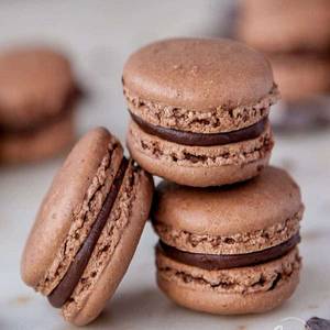 Chocolate Macaron
