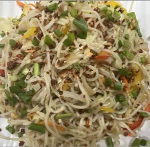Veg Hakka Butter Garlic Noodles