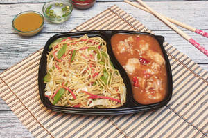 Chicken Hot Garlic Sauce With Veg Hakka Noodles