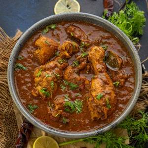 Chicken Varutharachathu(gravy)