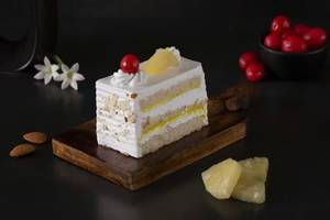 Pineapple Pastry (80 Gm)