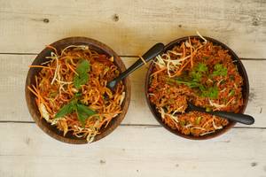 Schezwan Fried Rice [750 Ml] + Schezwan Noodles [750 Ml]