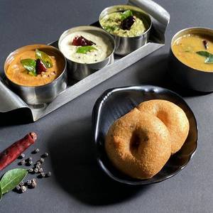 Medhu Vada (2 Pcs)