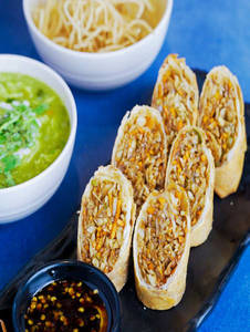 Veg Cheese Spring Rolls