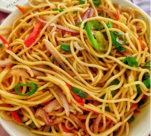 Veg Hakka Noodles