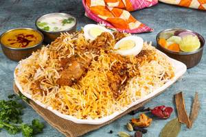 Chicken Hyderabadi Dum Biryani