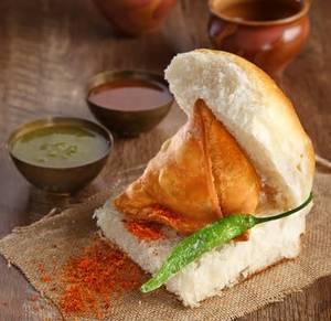 Samosa Pav