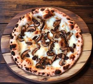 Simple Mushroom Pizza
