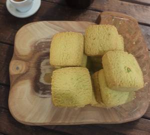 Pista Cookies (150 Gms)