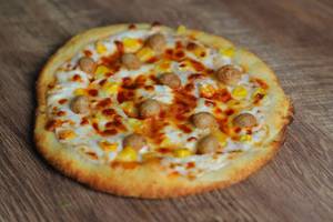 Soya With Corn Menia Pizza