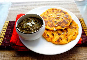 Makke Ki Roti [3 Pieces] With Rajasthani Kadhi & Chutney