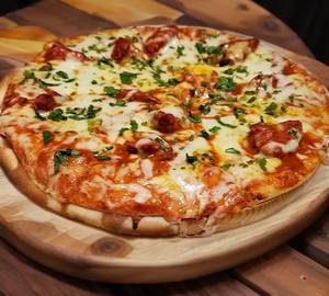 8" Butter Chicken cheese Pizza 8ins