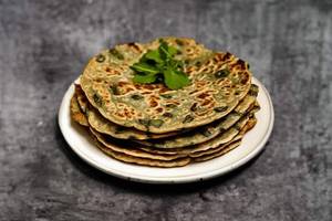 Aloo Methi Paratha