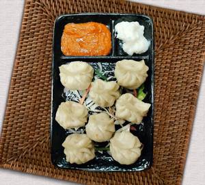 Veg Momo 8 Pieces With Mojito