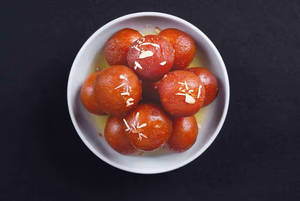 5 Gulab Jamun