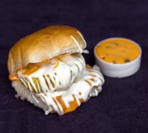 Cheese Blast Mayonnaise Vada Pav
