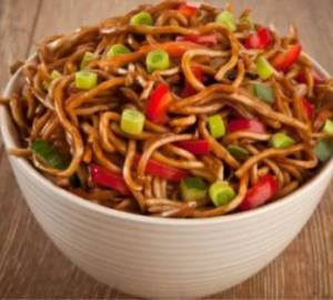 Veg Hakka Noodles with paneer 