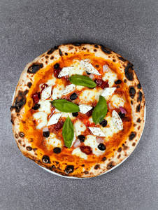 Paneer Makhni Pizza