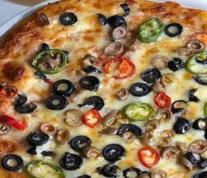 Veg Extravaganza Pizza