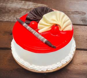 Strawberry Fresh Cream Cake. [Eggless]